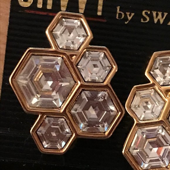 VTG  Savvy Swarovski Crystal Clip Earrings - Picture 2 of 5